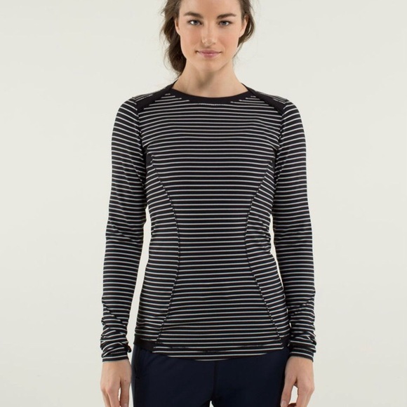 Lululemon Base Runner long sleeve, size 6